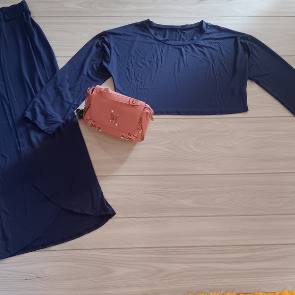 Plus Size Women Solid Color Off-Shoulder Long Sleeve Blouse And Slit Pants Set - Picture 10 of 15